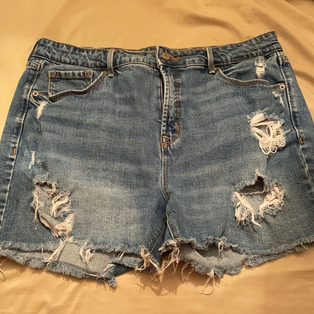Old navy women’s shorts size 12
